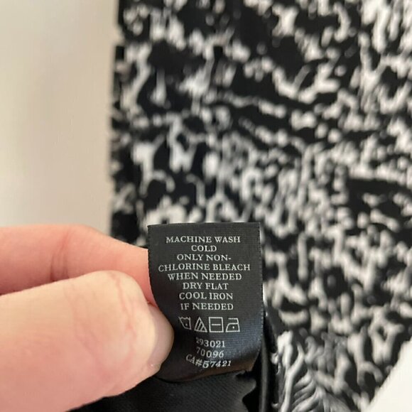 ANN TAYLOR Graphic Sonnet Print Tie Waist Dress Black White Geo Sheath NO BELT M - Picture 12 of 15